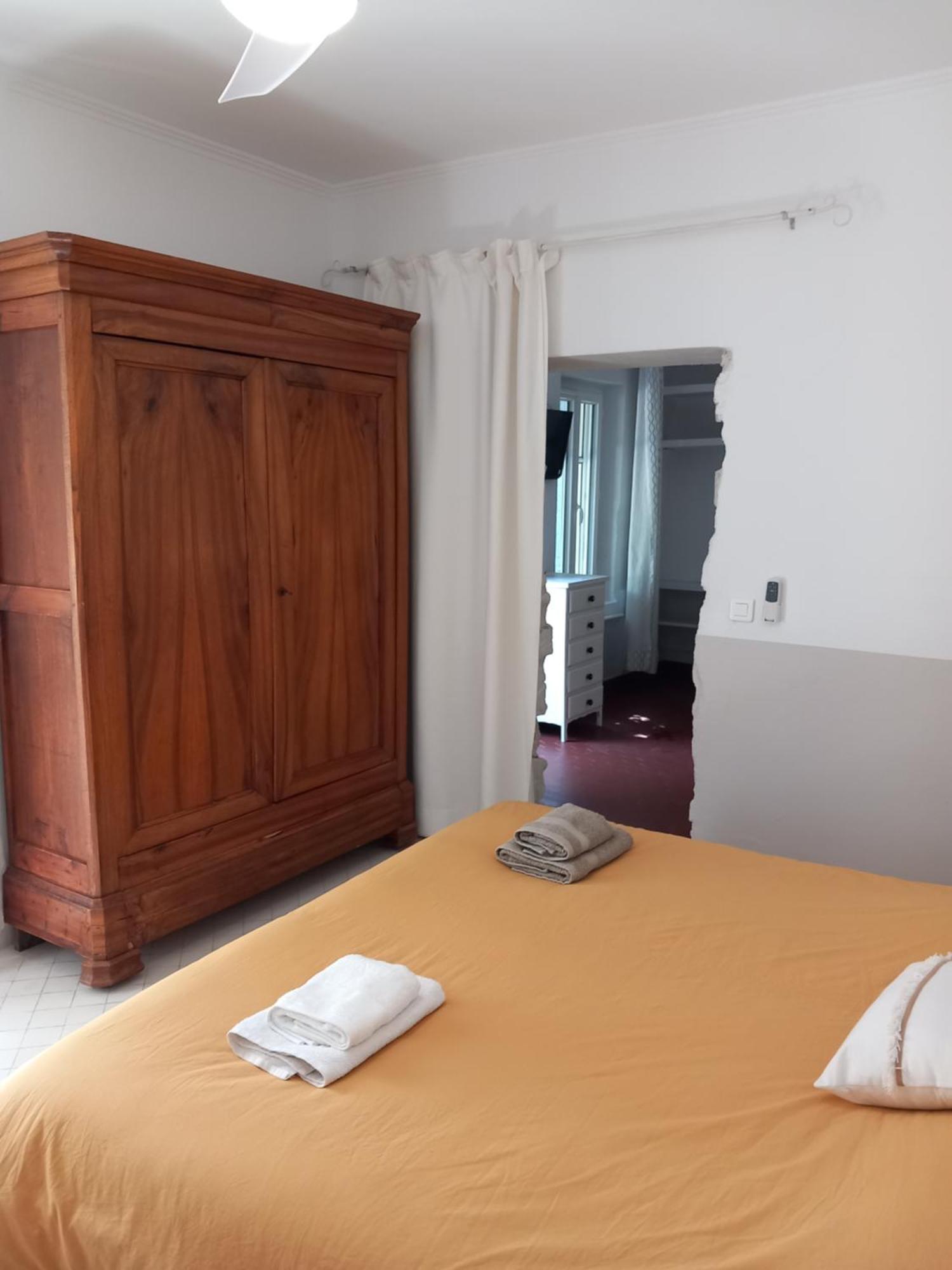 Le Petit Mas Des Alpilles En Provence Villa Saint-Étienne-du-Grès Eksteriør bilde